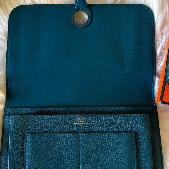 Hermes Dugon Blue Wallet with Box - Picture 3 of 16